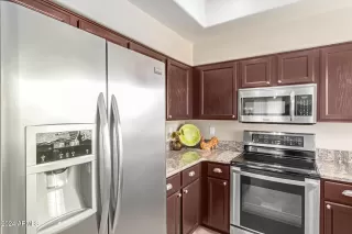 Photo #6: 6788856 Listing 