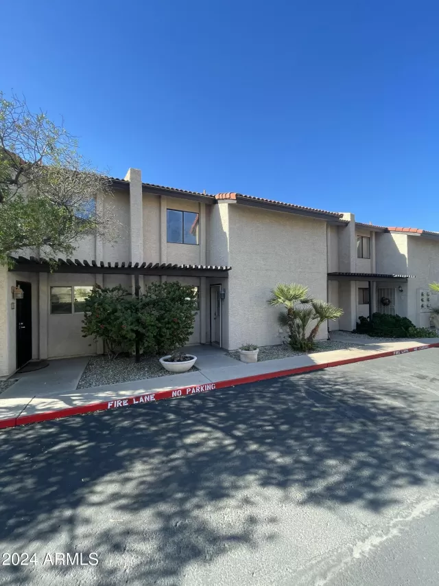 MLS: 6788900 Condo For Sale