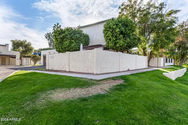 MLS: 6788927 Condo For Sale