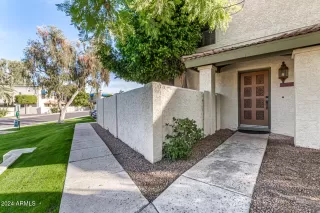 Photo #2: 6788927 Listing