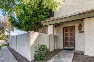 Photo #3: 6788927 Listing