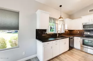 Photo #6: 6789095 Listing 