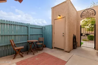 Photo #3: 6789149 Listing