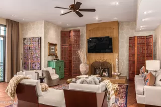 Photo #4: 6789503 Listing