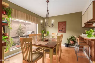 Photo #5: 6789590 Listing