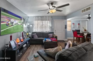 Photo #6: 6789733 Listing 