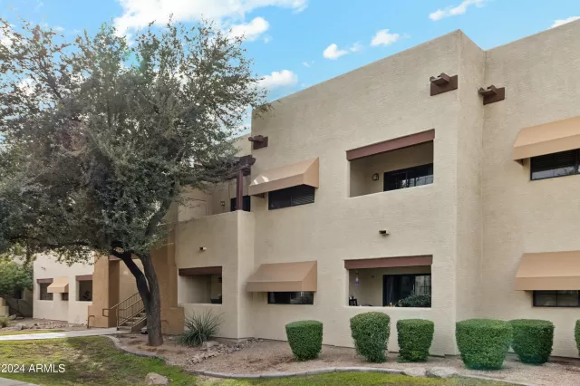 MLS: 6789873 Condo For Sale