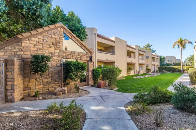 MLS: 6790028 Condo For Sale