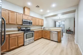 Photo #3: 6790130 Listing