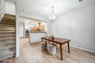 Photo #5: 6790130 Listing