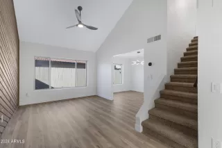 Photo #2: 6790255 Listing