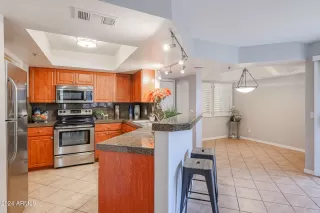 Photo #4: 6790577 Listing 