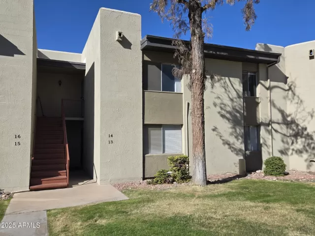 MLS: 6790610 Condo For Sale