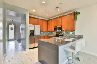 Photo #5: 6790663 Listing