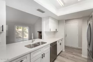 Photo #1: 6790694 Listing