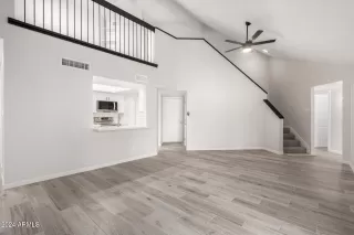 Photo #3: 6790694 Listing