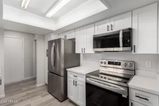 Photo #4: 6790694 Listing