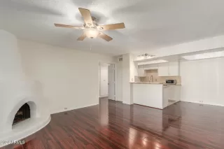 Photo #4: 6790717 Listing