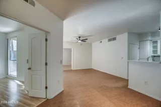 Photo #2: 6790944 Listing 