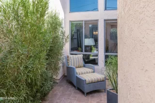 Photo #2: 6791218 Listing