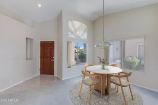 Photo #4: 6791452 Listing 