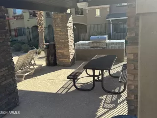 Photo #5: 6791459 Listing