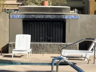 Photo #6: 6791459 Listing