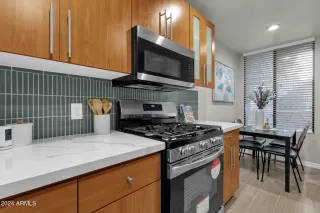 Photo #2: 6792009 Listing