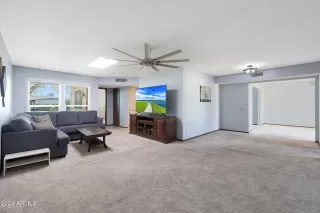 Photo #2: 6792264 Listing