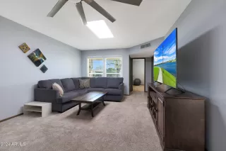 Photo #3: 6792264 Listing