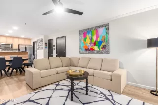 Photo #4: 6792565 Listing