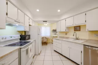 Photo #6: 6792751 Listing