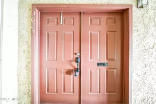 Photo #5: 6792798 Listing