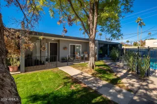 Photo #2: 6792809 Listing