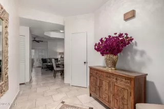 Photo #5: 6792864 Listing