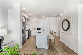 Photo #3: 6792944 Listing 