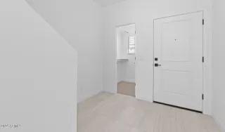 Photo #4: 6792966 Listing