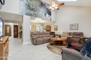 Photo #3: 6793099 Listing