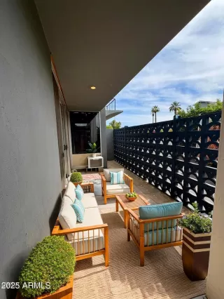 Photo #3: 6793190 Listing