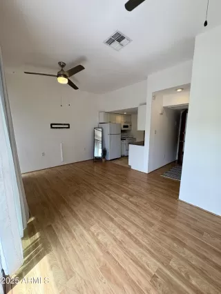 Photo #4: 6793190 Listing