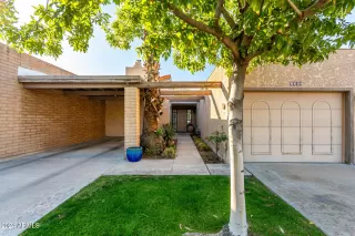 More Details about MLS # 6793191 : 5520 N 5TH LANE