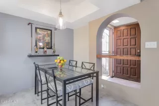 Photo #6: 6793405 Listing