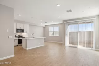 Photo #4: 6793432 Listing 