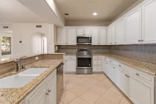 Photo #2: 6793618 Listing