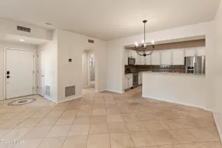 Photo #4: 6793618 Listing