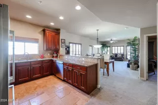 Photo #5: 6793894 Listing 