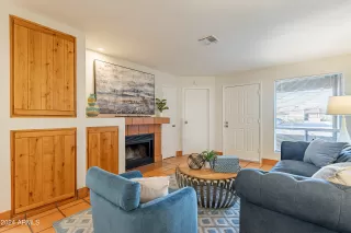 Photo #3: 6793940 Listing