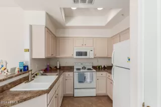 Photo #5: 6794036 Listing 