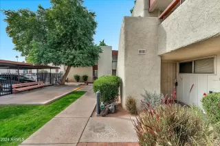 Photo #2: 6794048 Listing 