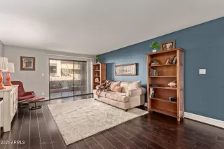 Photo #2: 6794197 Listing 